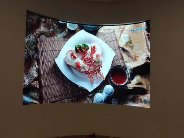 白山室内P2.5弧形LED屏